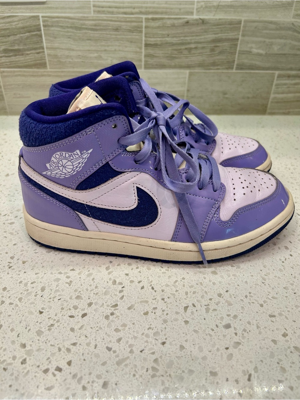 Air Jordan 1 Mid SE Women’s 6.5 Sky J Purple Sneakers